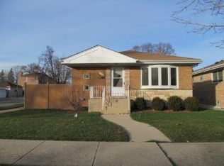 7656 W Rascher Ave, Chicago, IL 60656