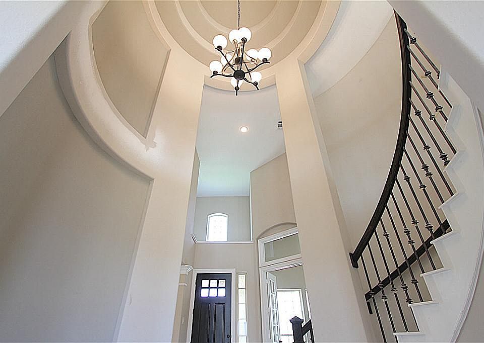 1st image of 1611 Spiga Ln