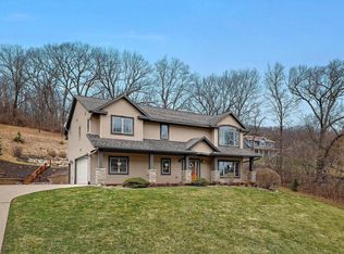 N3291 Hanks Peak Rd, La Crosse, WI 54601