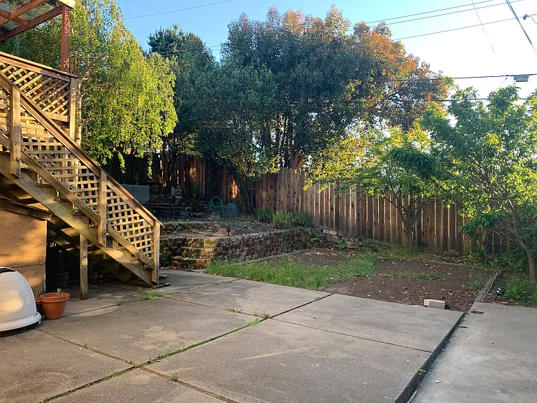 331 Courtland Dr #B — Photo 11