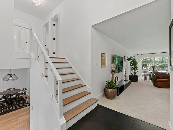4th image of 1548 Tulip Tree Ct
