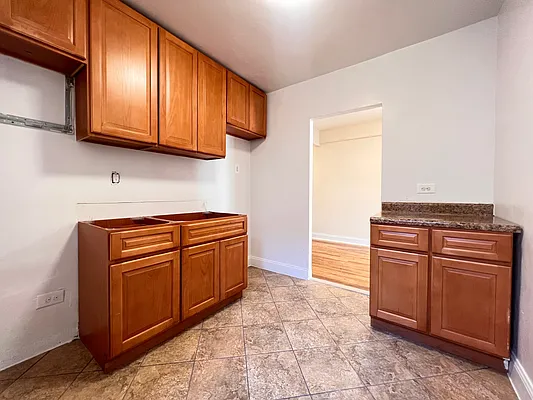 Rented by Queens Apartments Realty LLC | media 38