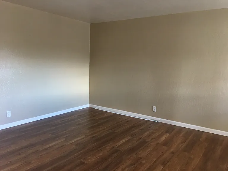 755 E Duane Ave #H — Photo 15