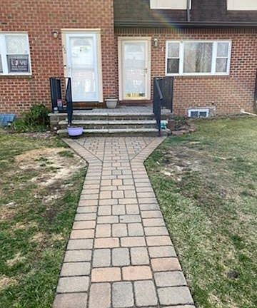 2nd image of 832 Shannon Ct