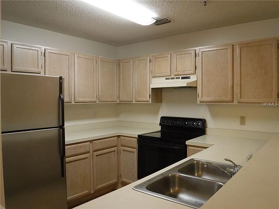 3rd image of 4053 Crockers Lake Blvd #14