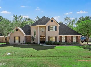 313 Leigh Ln, Stonewall, LA 71078