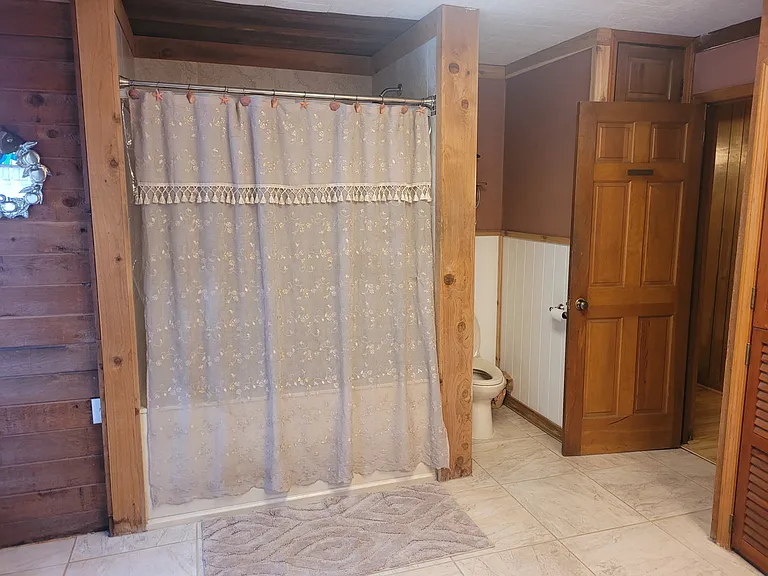 5650 Sandview Dr — Photo 7