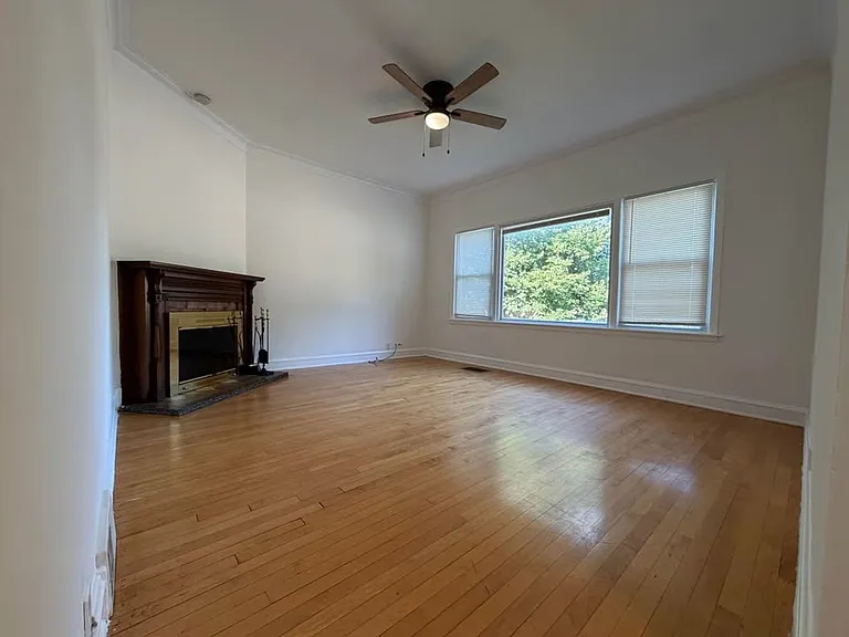 2530 N Neva Ave #1 — Photo 2
