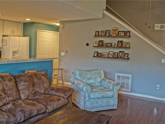 4th image of 2209 Heathwood Cir