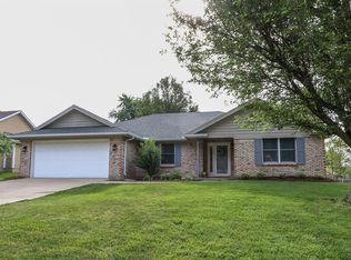 230 Park Ln, Springboro, OH 45066