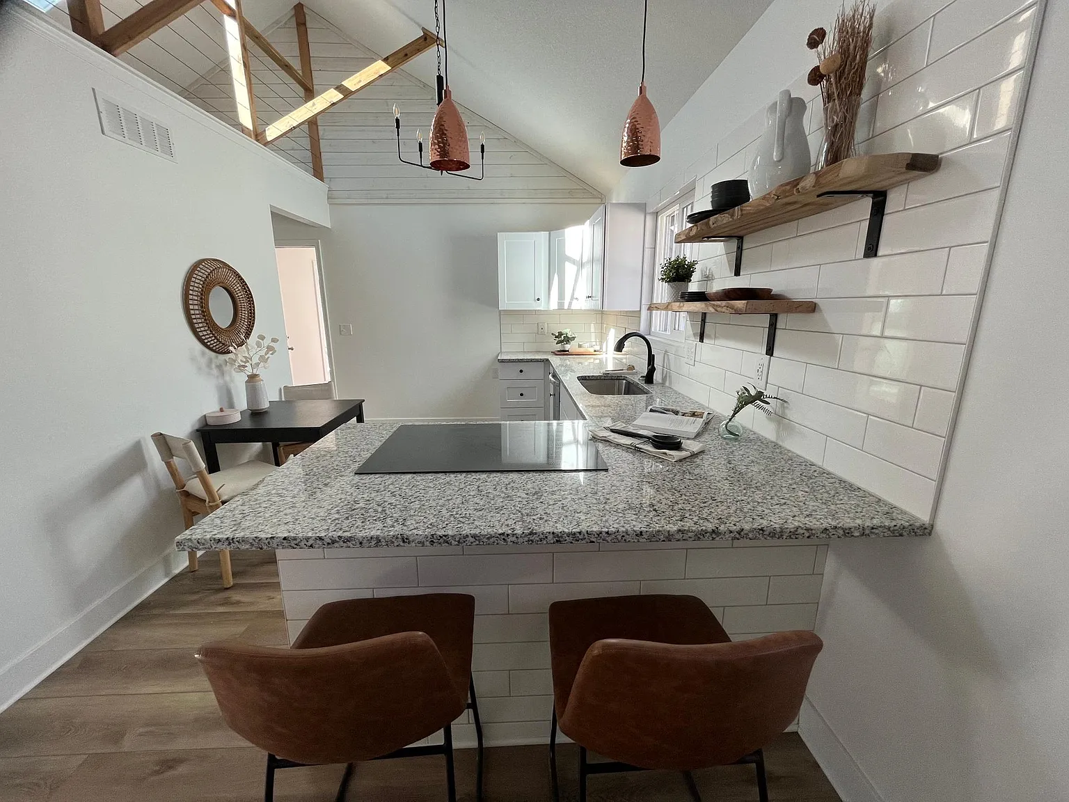 1 bed, 700 sqft, $1,690 — Photo 3