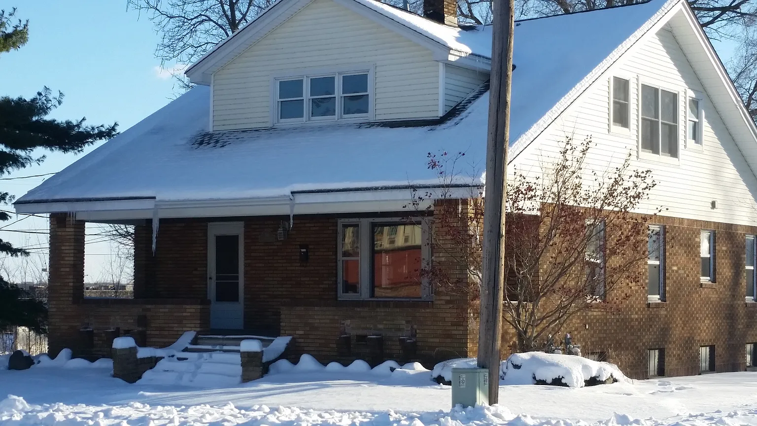 315 Orchard St photo 1