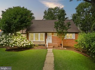 496 N Latham St, Alexandria, VA 22304