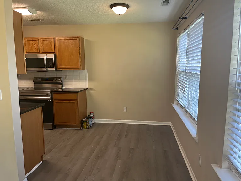 7229 Brighton Hill Ln — Photo 6