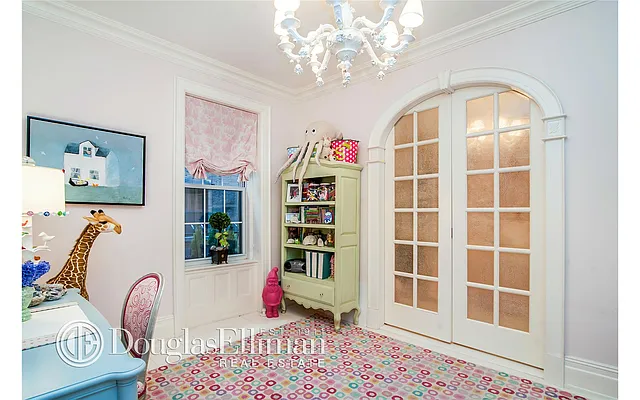 Sold by Douglas Elliman | media 8