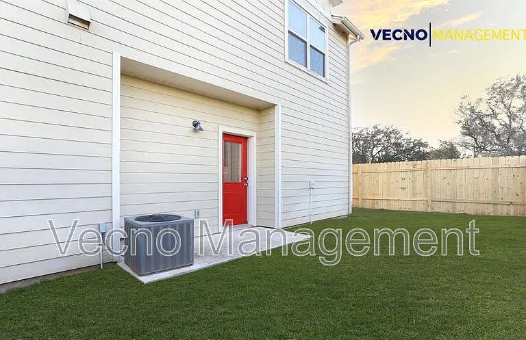 211 Circle Court Dr #211 — Photo 23