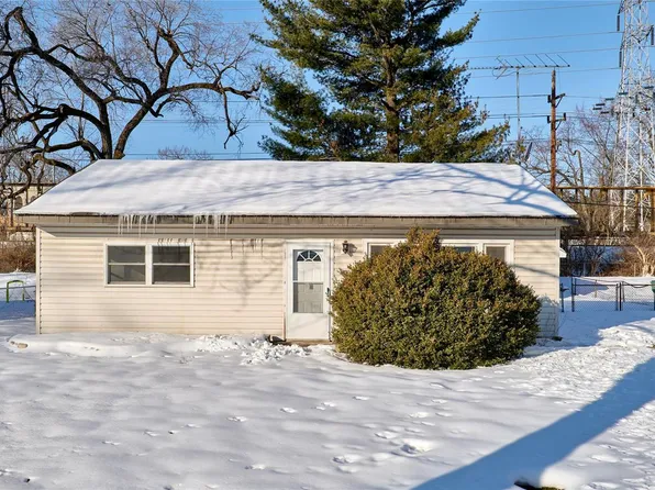 11913 Bridgevale Ave, Saint Louis, MO 63138