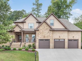 2804 Reflection Ln, Ooltewah, TN 37363
