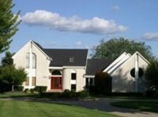 950 Long Lake Dr #DRIVE48114, Brighton, MI