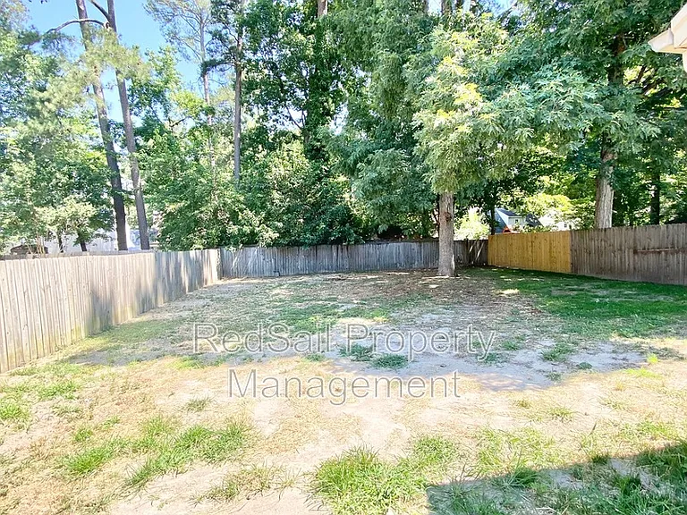 39 Whites Ln #B — Photo 18