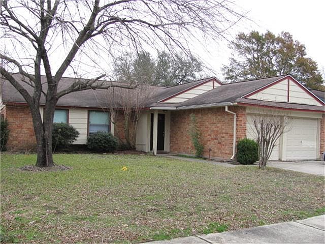 This home has a 2 car attached garage