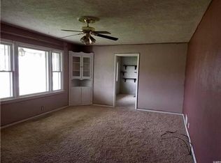 11436 State Route 127, Carlyle, IL 62231