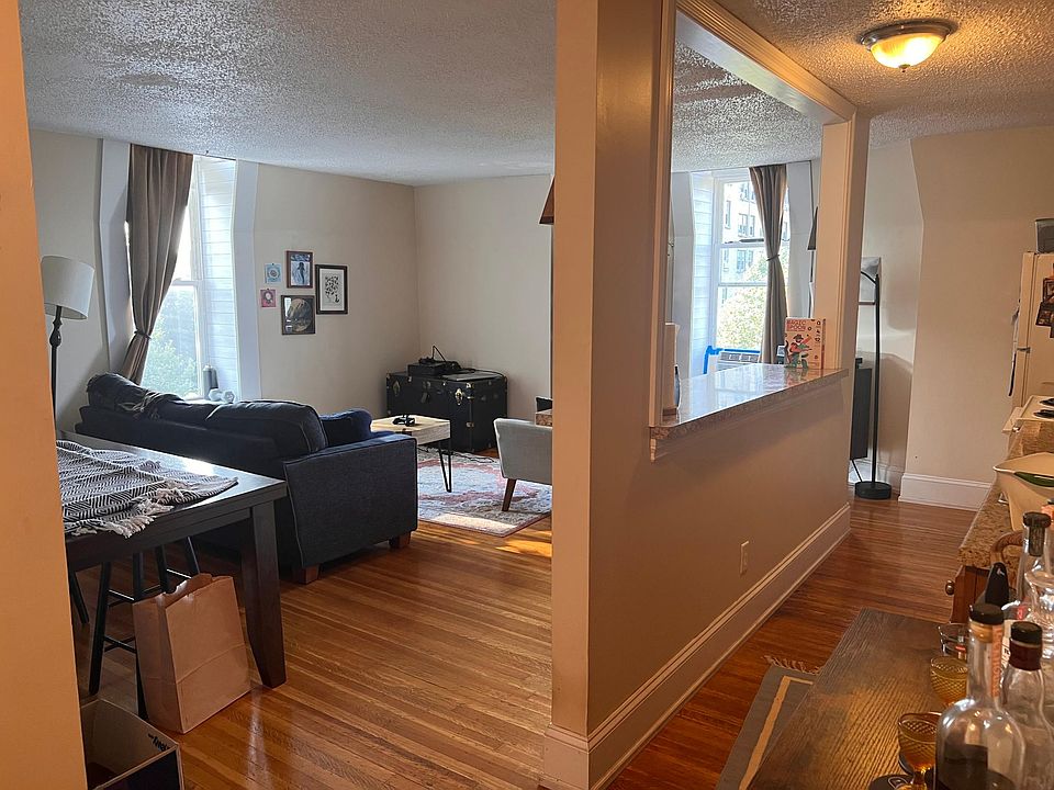 1st image of 176 North St #7