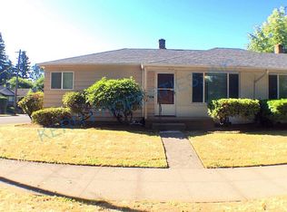 3040 SE Woodward St, Portland, OR 97202