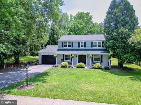 126 Red Rambler Dr, Lafayette Hill, PA 19444