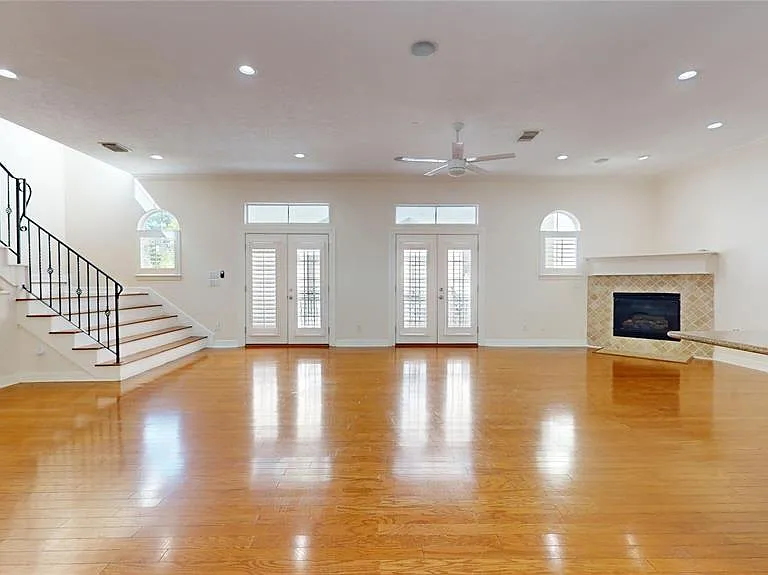 1502 Birdsall St — Photo 14