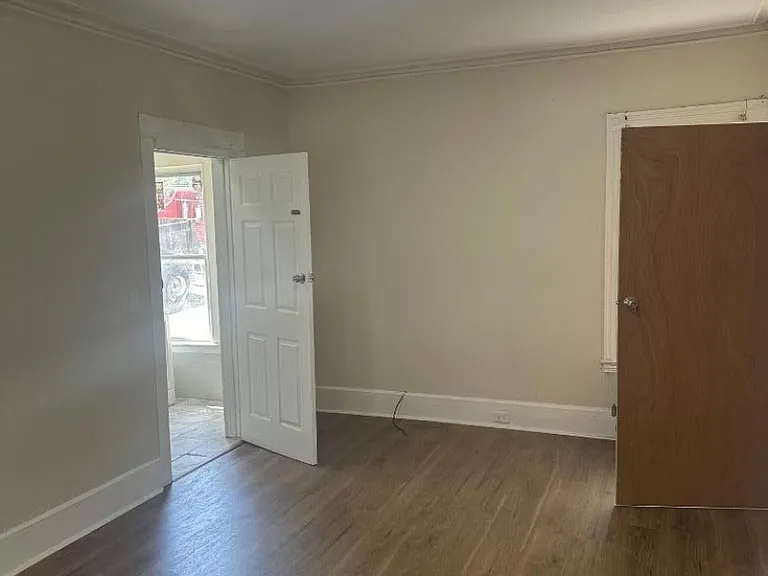 452 Alden St #1 — Photo 7