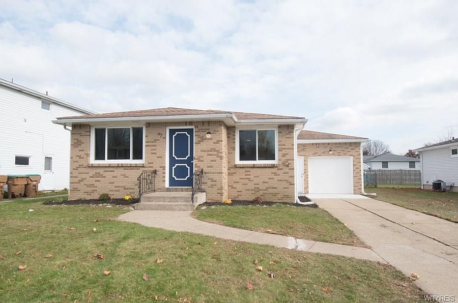 1st image of 51 Cromwell Dr