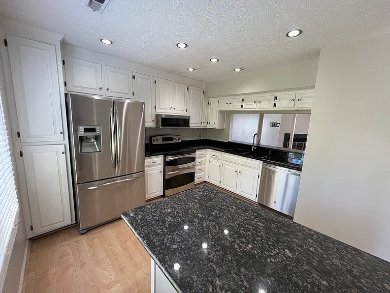 115 Scotts Point — Photo 9