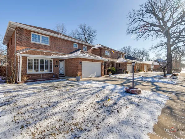 317 N Dee Rd, Park Ridge, IL 60068