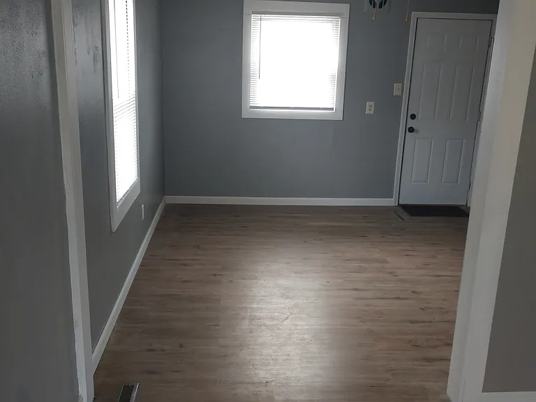 1807 Southwood Dr — Photo 8