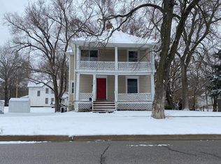 307 S Cedar St, Ottawa, KS 66067