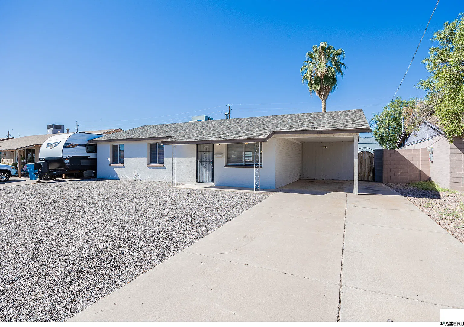 Enjoy the Space and Convenience this Stunning 4/2 Phoenix Home Has to Offer! — Photo 1