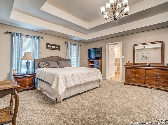 5th image of 326 Wildrose Dr