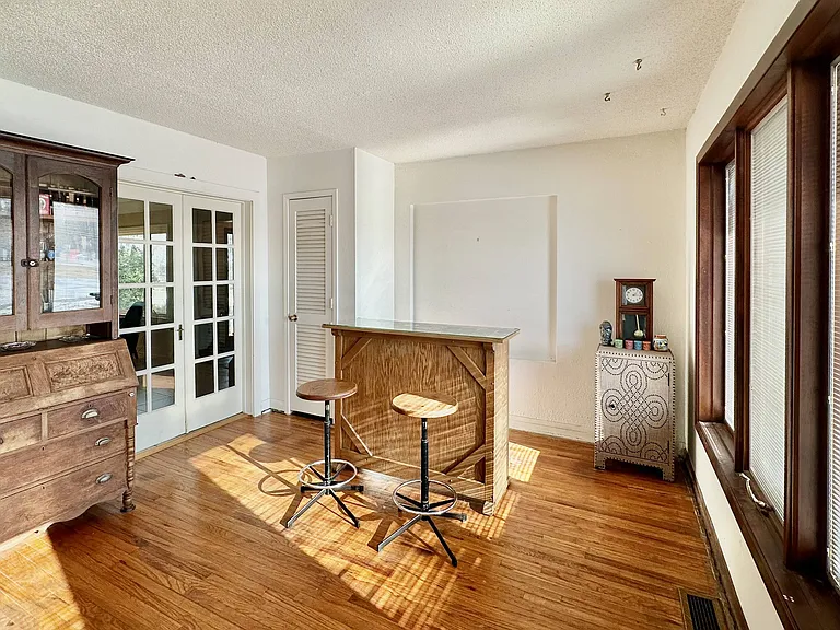 3006 Fleur Dr — Photo 12