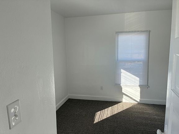 2nd image of 1704-1708 N Ash St #3