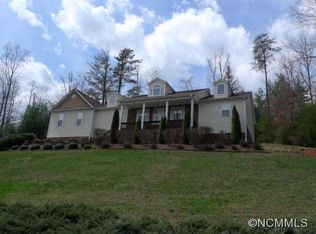 239 Cross Creek Dr, Marion, NC 28752