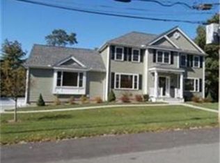 40 Corcoran Rd, Burlington, MA 01803