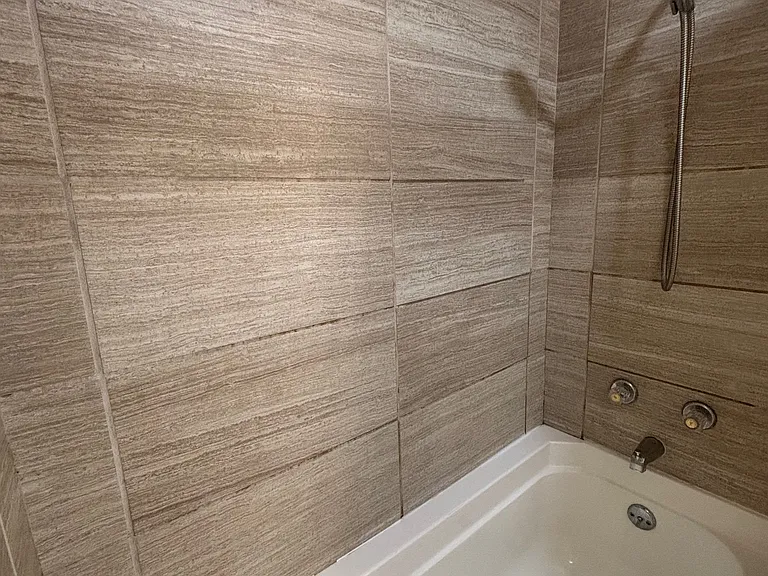 232 Harrington Ave — Photo 13