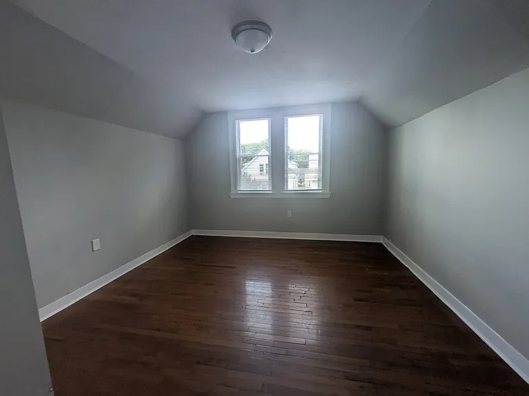 198 Wolcott St #2B — Photo 11