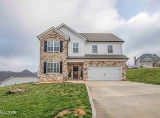 3358 Flagstaff Ln, Knoxville, TN 37931