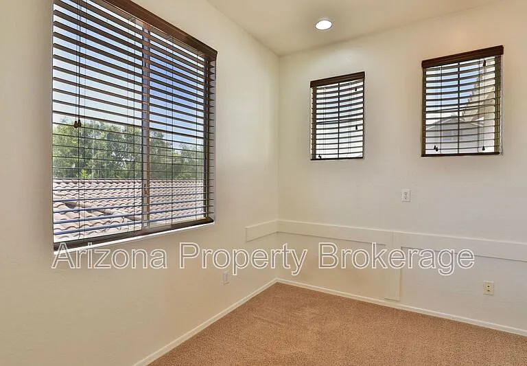 875 S Porter St — Photo 20