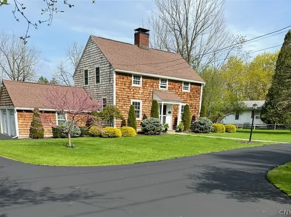 2868 Oneida St, Sauquoit, NY 13456