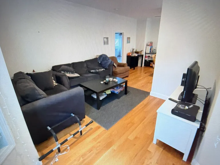 16 Watson St #2 — Photo 9