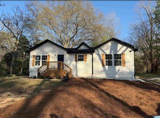 2055 Pinehurst Dr, Gardendale, AL 35071