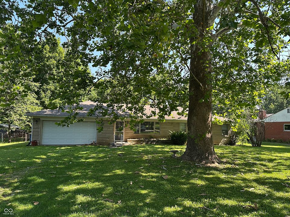 1st image of 20 E Beechwood Ln